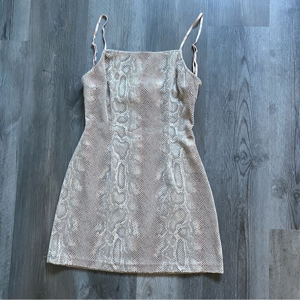 Urban Outfitters Bodycon Mini Dress Snakeskin Print Mesh Open Back - Picture 2 of 12
